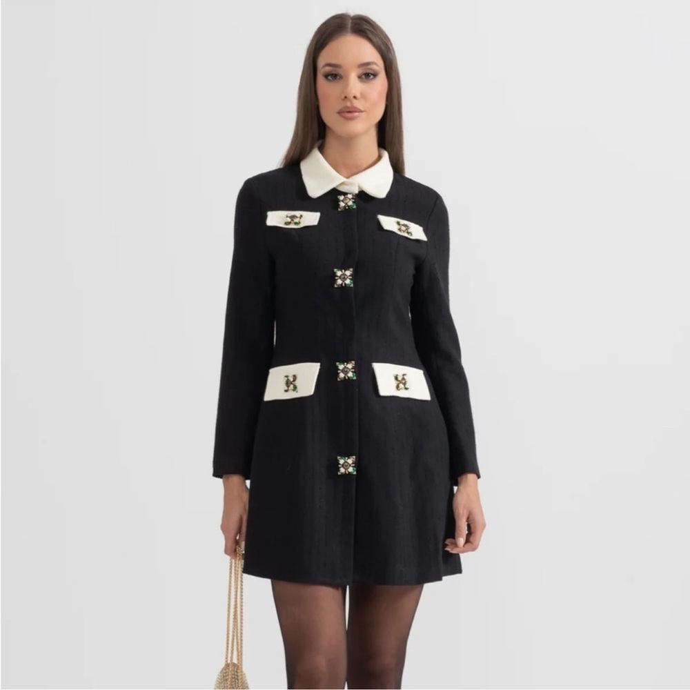 Elegant Black and White Long Sleeve Dress